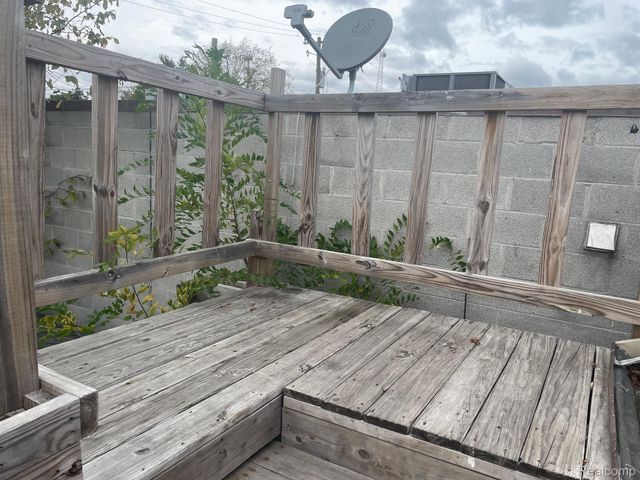 13837 Conant Street, Detroit, MI 48212