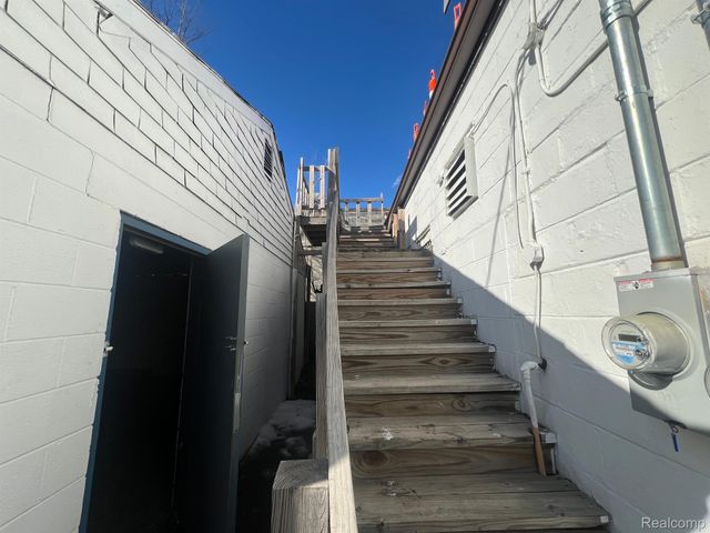 13837 Conant Street, Detroit, MI 48212
