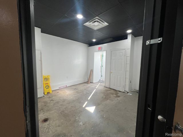 13837 Conant Street, Detroit, MI 48212