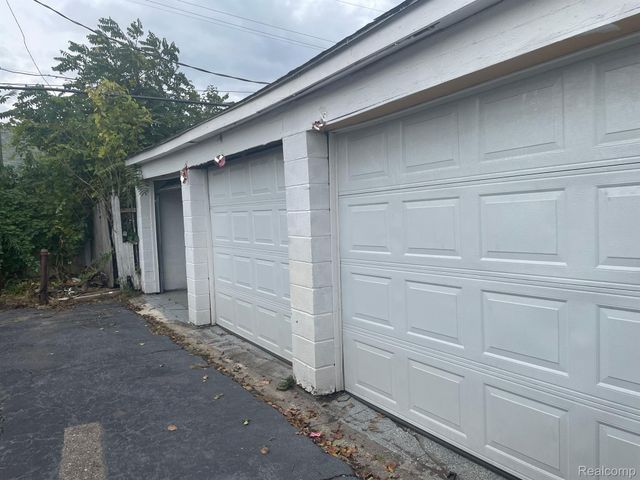 13837 Conant Street, Detroit, MI 48212