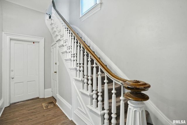 325 KIRKWOOD Boulevard, Davenport, IA 52803