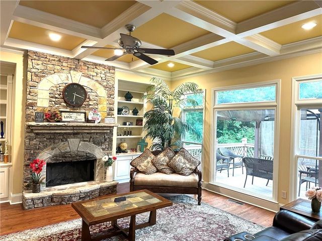 2852 Summer Branch Lane, Buford, GA 30519