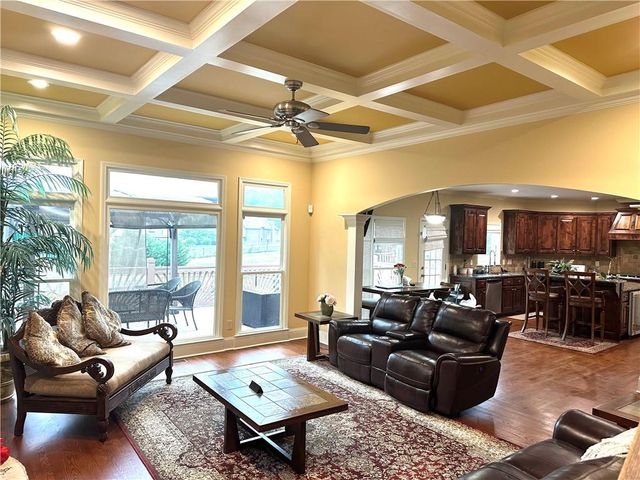 2852 Summer Branch Lane, Buford, GA 30519
