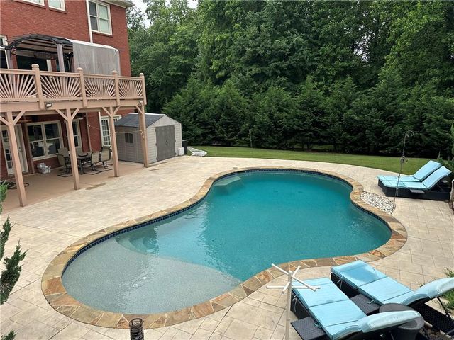 2852 Summer Branch Lane, Buford, GA 30519