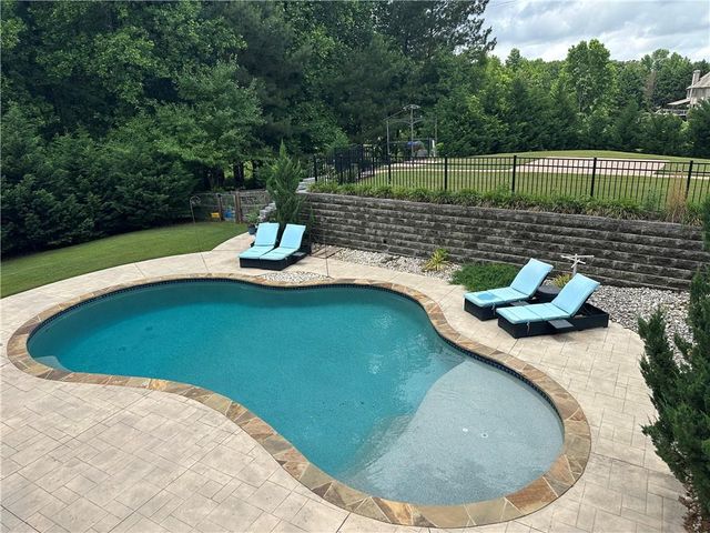 2852 Summer Branch Lane, Buford, GA 30519