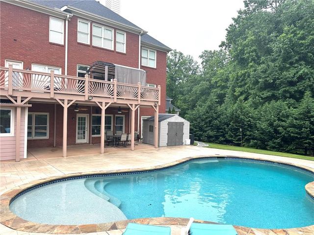 2852 Summer Branch Lane, Buford, GA 30519