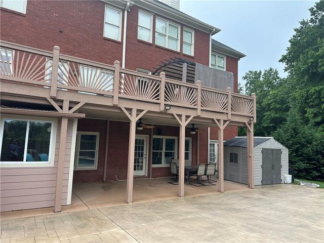 2852 Summer Branch Lane, Buford, GA 30519