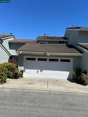 112 Westgate Cir, San Pablo, CA 94806