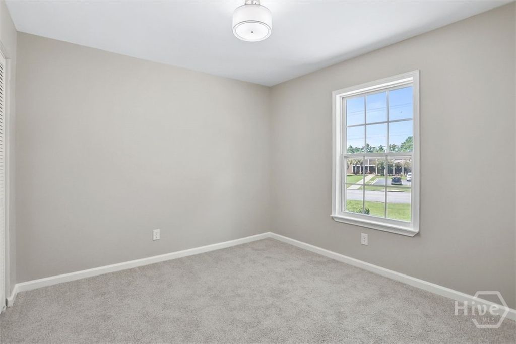Image 16 of property listing at 2 Seagull Lane, Savannah, GA 31419