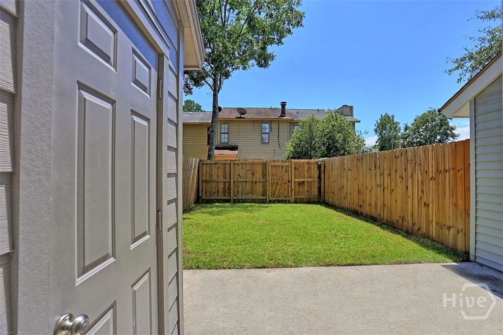 Image 19 of property listing at 2 Seagull Lane, Savannah, GA 31419