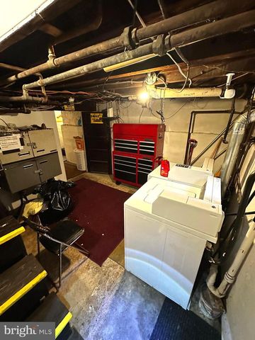 500 WASHBURN AVE, Baltimore, MD 21225