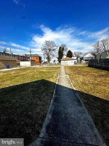 500 WASHBURN AVE, Baltimore, MD 21225