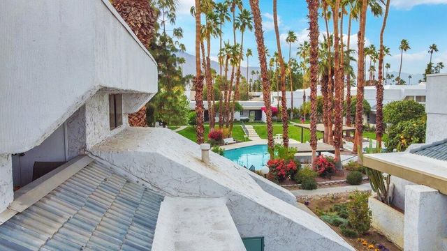 5301 E Waverly Drive 140, Palm Springs, CA 92264