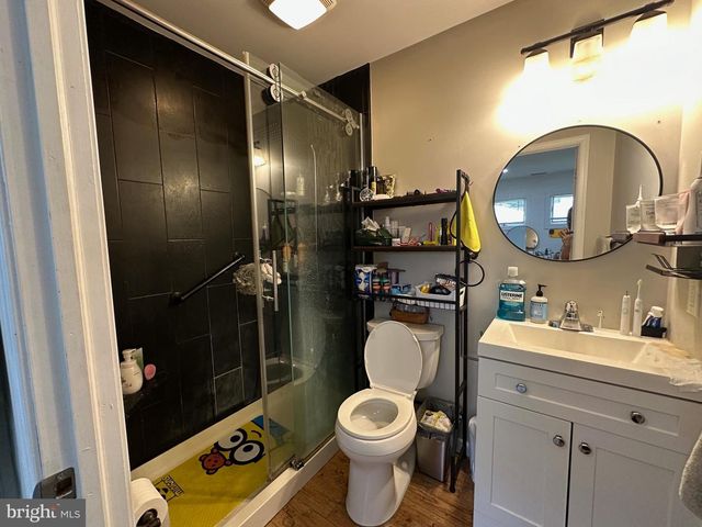 28 OUTLOOK LN, Levittown, PA 19055