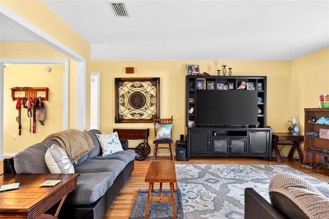 5940 NE 57TH LOOP, Silver Springs, FL 34488