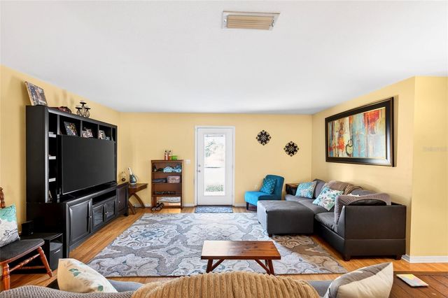 5940 NE 57TH LOOP, Silver Springs, FL 34488