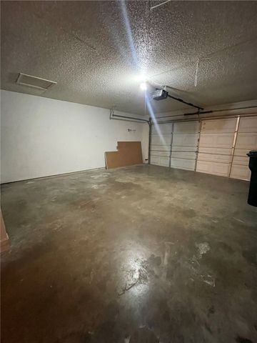 2510 Crestlea Dr, Corpus Christi, TX 78415