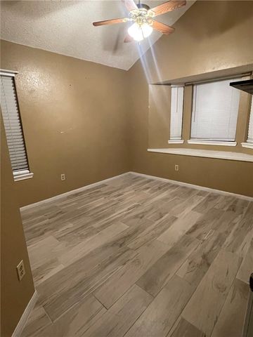 2510 Crestlea Dr, Corpus Christi, TX 78415