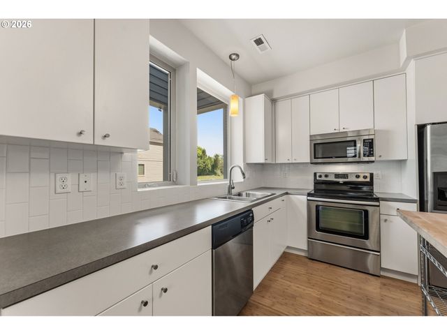 14794 Sw WATERSHED Ln, Beaverton, OR 97007