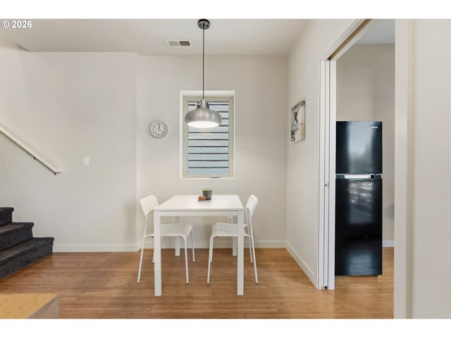 14794 Sw WATERSHED Ln, Beaverton, OR 97007