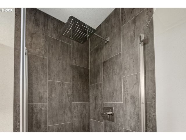 14794 Sw WATERSHED Ln, Beaverton, OR 97007