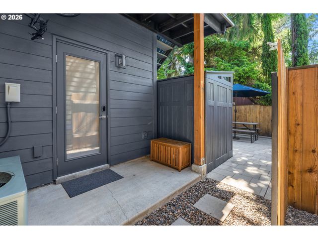 14794 Sw WATERSHED Ln, Beaverton, OR 97007