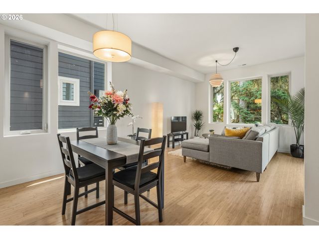 14794 Sw WATERSHED Ln, Beaverton, OR 97007