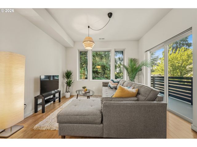14794 Sw WATERSHED Ln, Beaverton, OR 97007