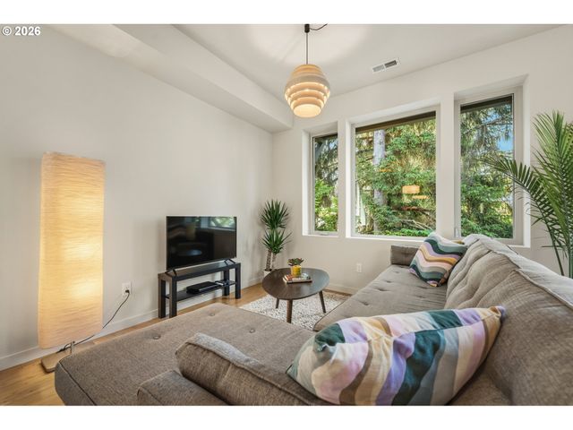 14794 Sw WATERSHED Ln, Beaverton, OR 97007
