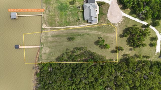 401 Meandering Way, Corsicana, TX 75109