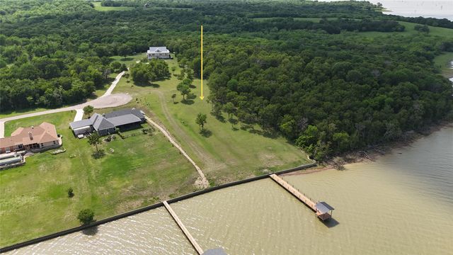 401 Meandering Way, Corsicana, TX 75109