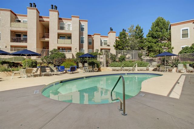 2501 W Zia Road 1-202, Santa Fe, NM 87505