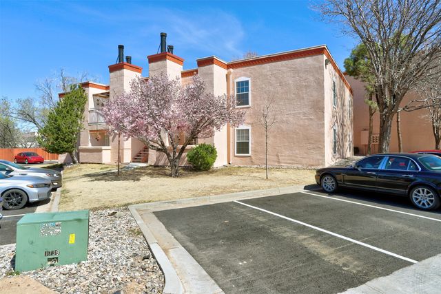 2501 W Zia Road 1-202, Santa Fe, NM 87505