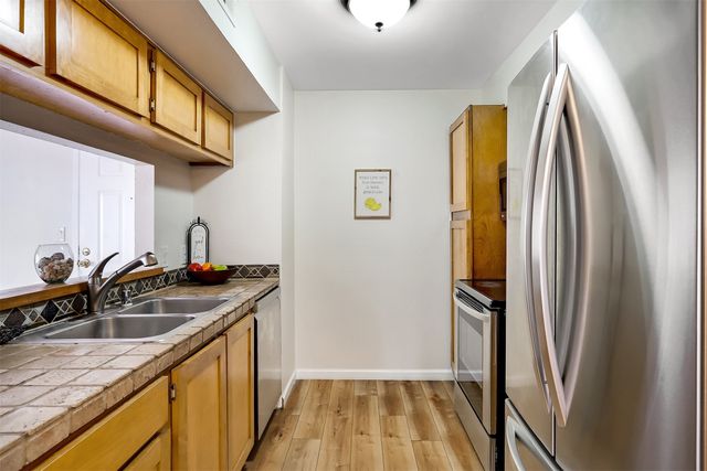 2501 W Zia Road 1-202, Santa Fe, NM 87505