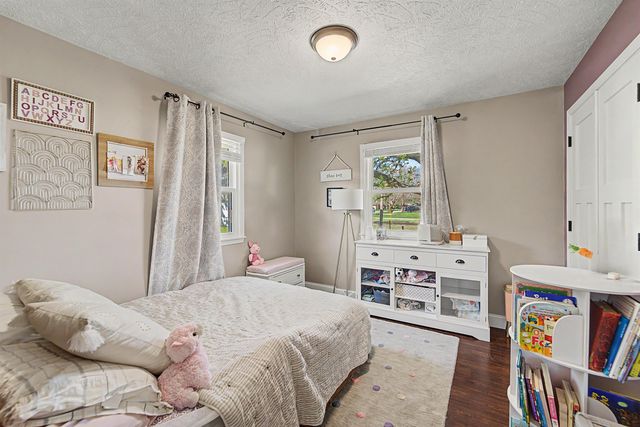 2814 Linda Ln, Salina, KS 67401