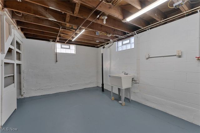 1122 Inverness Avenue, Youngstown, OH 44502