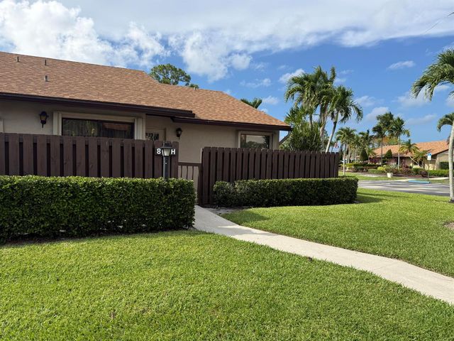 817 Sky Pine Way H, Greenacres, FL 33415