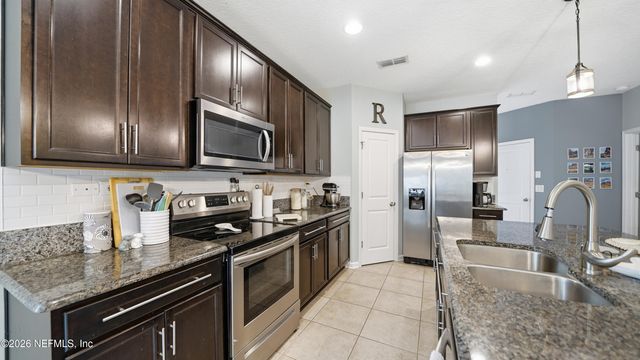 3545 HAWTHORN Way, Orange Park, FL 32065