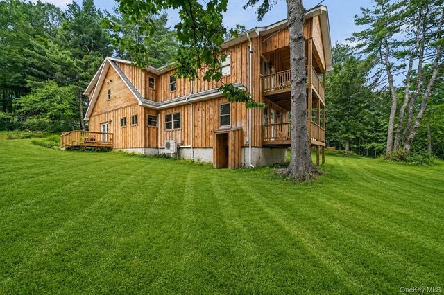 71 Oak Street, Narrowsburg, NY 12764