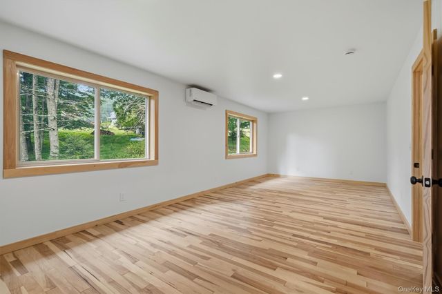 71 Oak Street, Narrowsburg, NY 12764