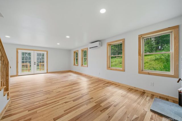 71 Oak Street, Narrowsburg, NY 12764
