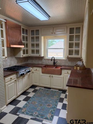 114 E Second, Tyler, TX 75701