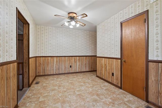 1210 Pansy ST, Hampton, VA 23663