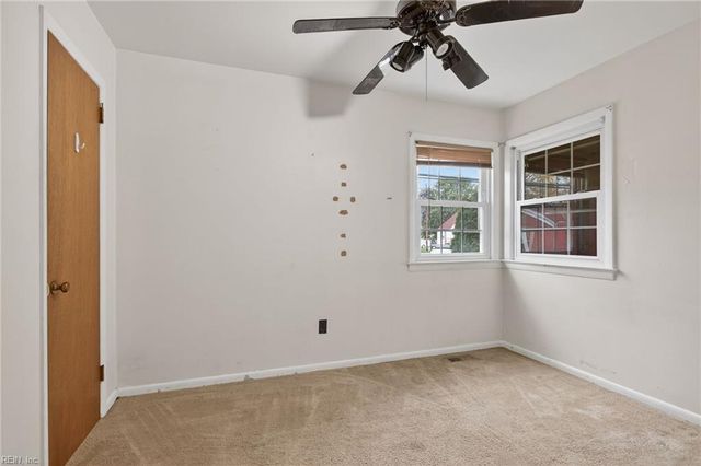 1210 Pansy ST, Hampton, VA 23663