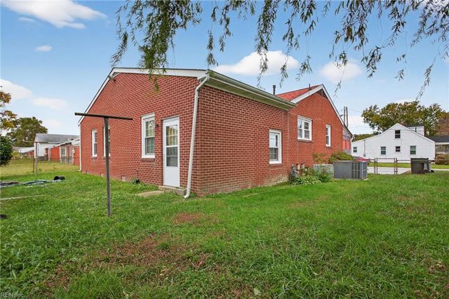 1210 Pansy ST, Hampton, VA 23663