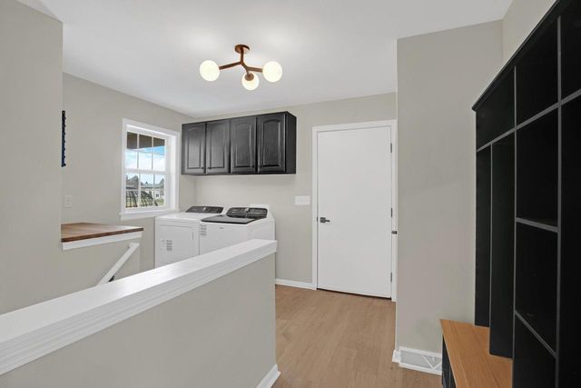 88 King Oak COURT, Random Lake, WI 53075