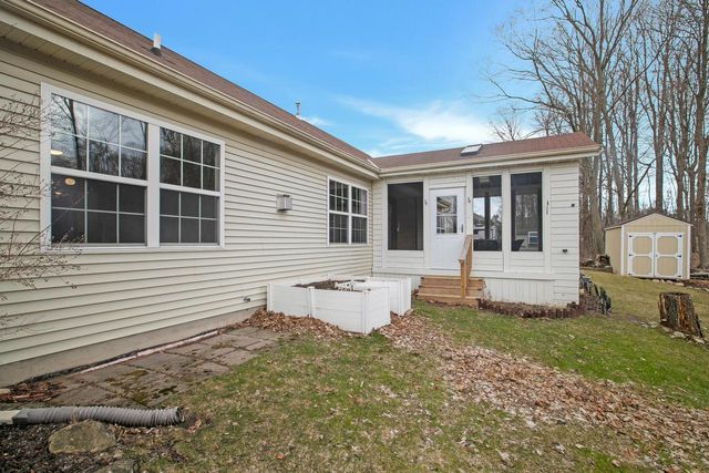 88 King Oak COURT, Random Lake, WI 53075