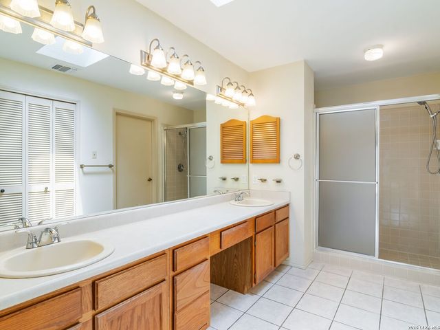 5934 Woodridge Cove, San Antonio, TX 78249