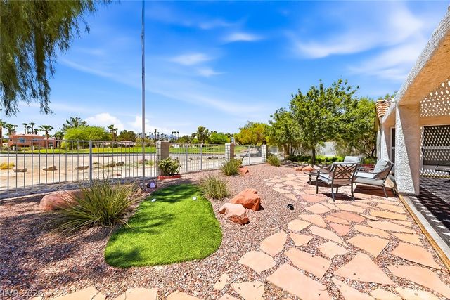 7441 Painted Shadows Way, Las Vegas, NV 89149