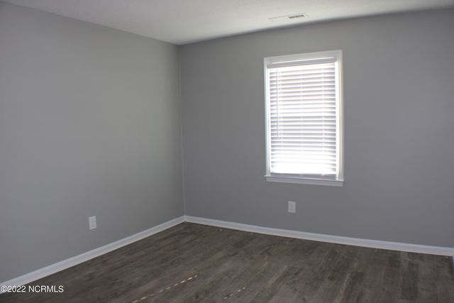 107 Hickory Grove Drive, Jacksonville, NC 28546